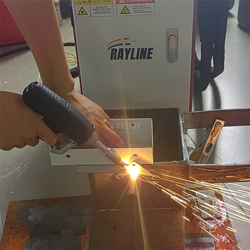 Industrial Laser Cleaning - 新型ミニポータブルハンドヘルドレーザー溶接機 3in1 溶接・切断・洗浄 1500W ステンレス鋼レーザー溶接機