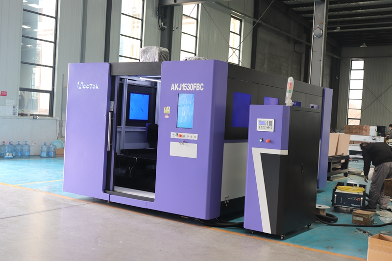 工業用ファイバーレーザー金属切断機,交換プラットフォーム,完 - Industrial Laser Cleaning のレビューと価格